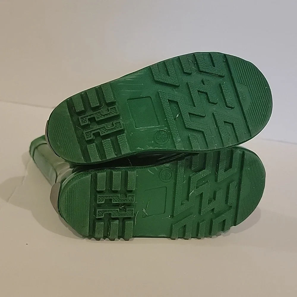 Monkey green rainboots size 5 kids infant toddler size 22 euro